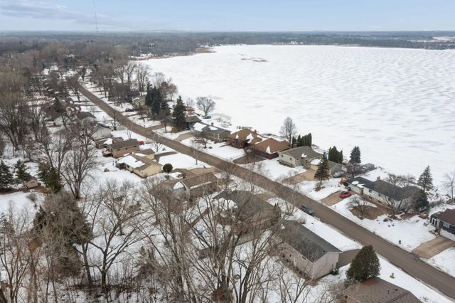 6766 E Shadow Lake Drive, Lino Lakes, MN 55014