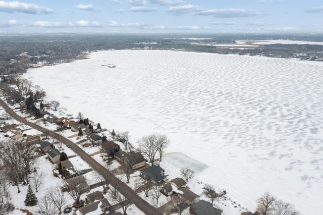 6766 E Shadow Lake Drive, Lino Lakes, MN 55014