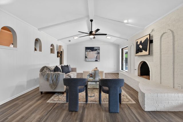 4021 Aragon Drive, Fort Worth, TX 76133