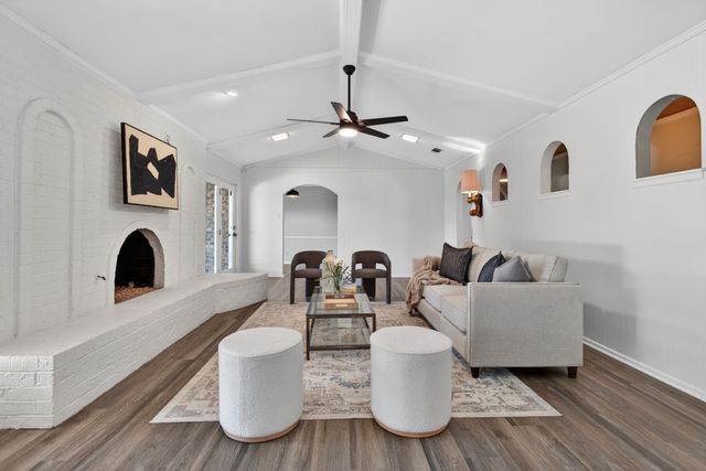 4021 Aragon Drive, Fort Worth, TX 76133