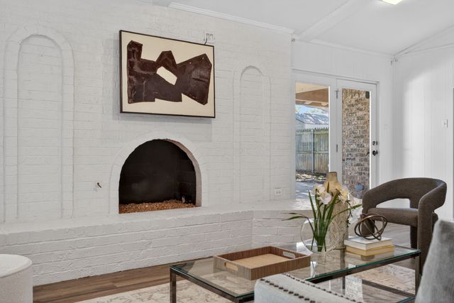 4021 Aragon Drive, Fort Worth, TX 76133