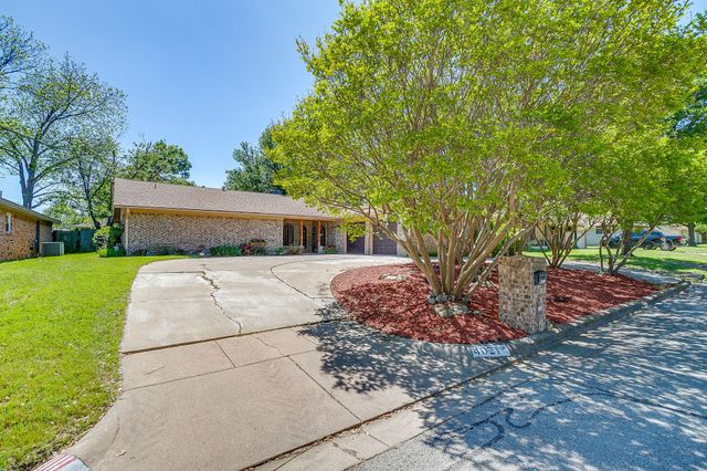 4021 Aragon Drive, Fort Worth, TX 76133