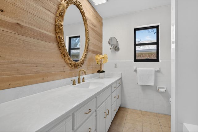 4021 Aragon Drive, Fort Worth, TX 76133