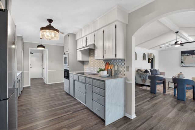 4021 Aragon Drive, Fort Worth, TX 76133