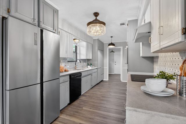 4021 Aragon Drive, Fort Worth, TX 76133