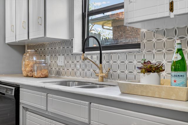 4021 Aragon Drive, Fort Worth, TX 76133