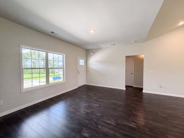 734 Mitscher Dr, Spring Hill, TN 37174