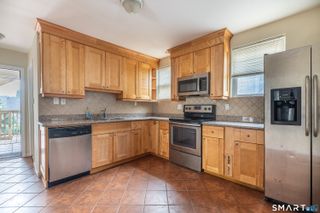 727 Brewster Street 2nd Floor, Bridgeport, CT 06606