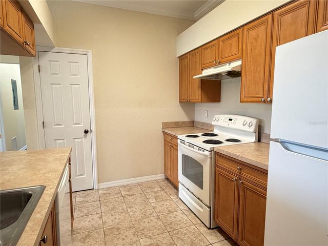 407 EAGLE POND DRIVE 407, Winter Haven, FL 33884