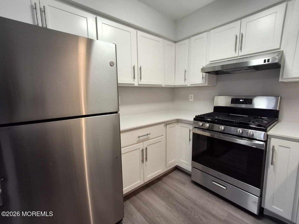 123 Northampton Drive, Holmdel, NJ 07733