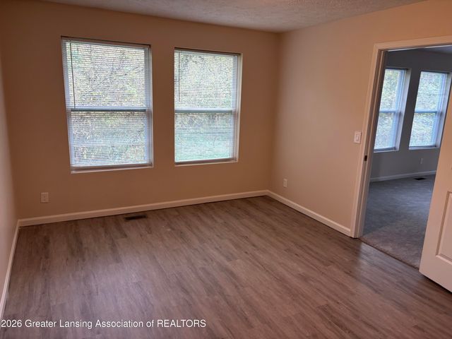 6010 Anchor Cove, Dimondale, MI 48821