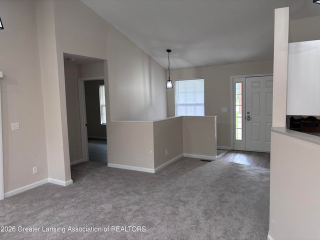 6010 Anchor Cove, Dimondale, MI 48821