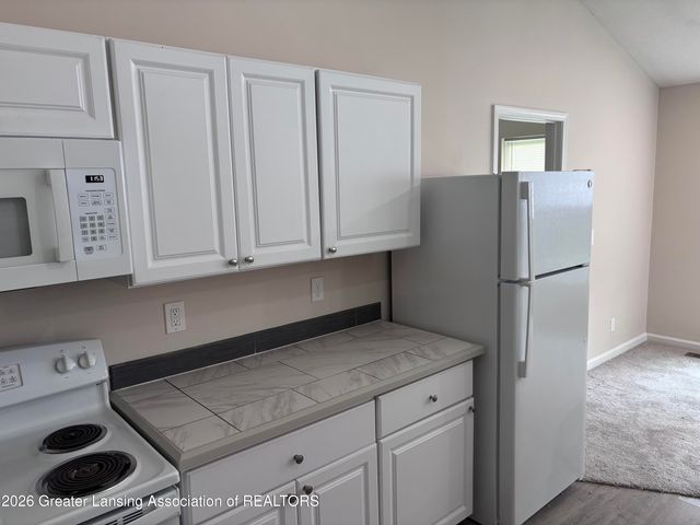6010 Anchor Cove, Dimondale, MI 48821