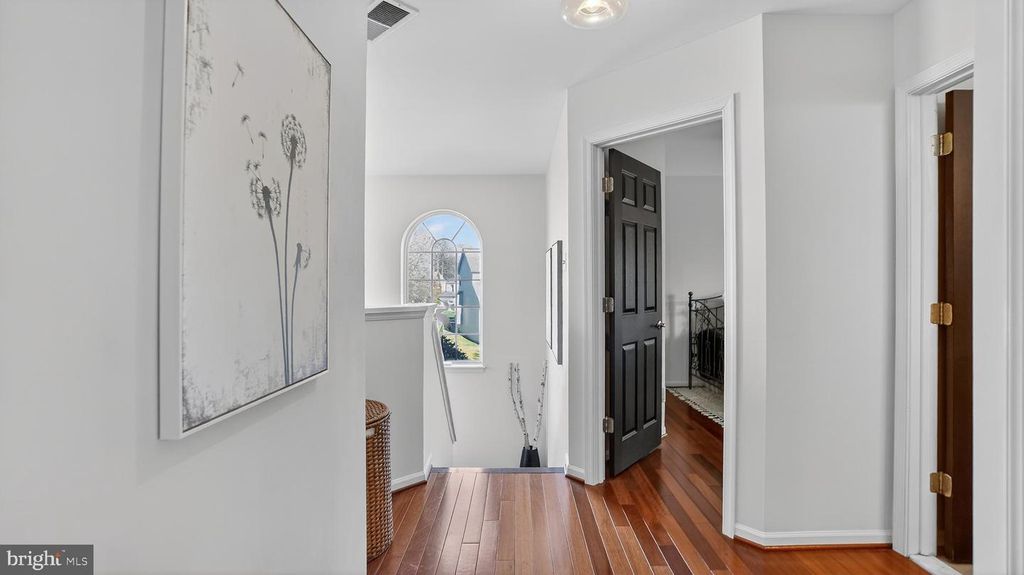 Image 28 of property listing at 2801 CARVER RD, Crofton, MD 21114