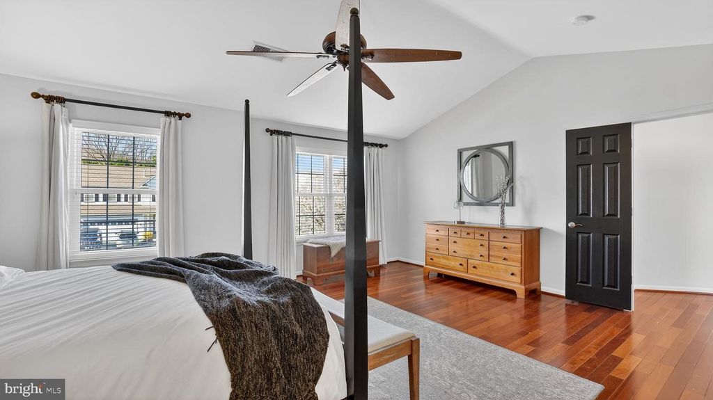 Image 32 of property listing at 2801 CARVER RD, Crofton, MD 21114