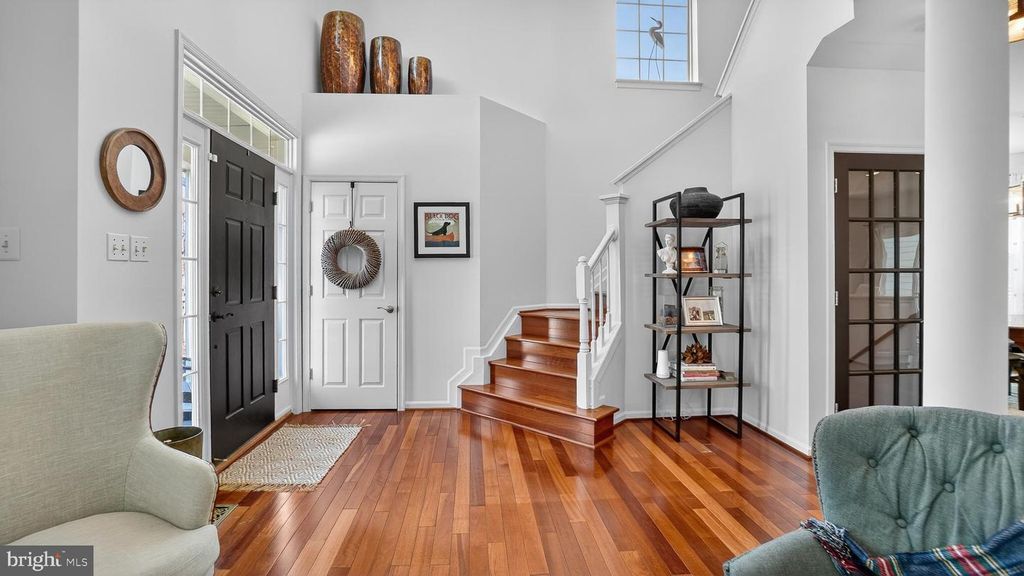 Image 5 of property listing at 2801 CARVER RD, Crofton, MD 21114