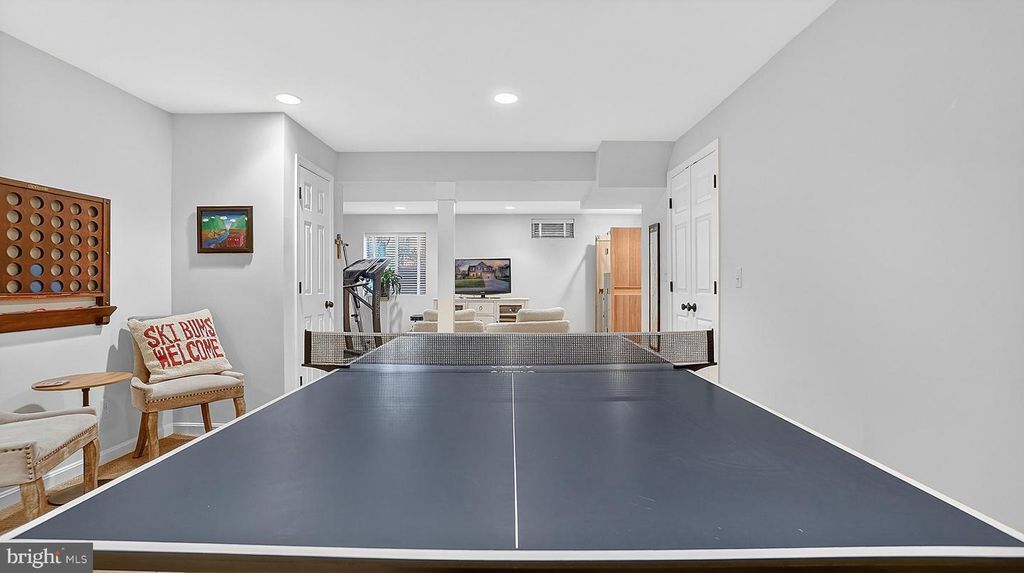 Image 52 of property listing at 2801 CARVER RD, Crofton, MD 21114