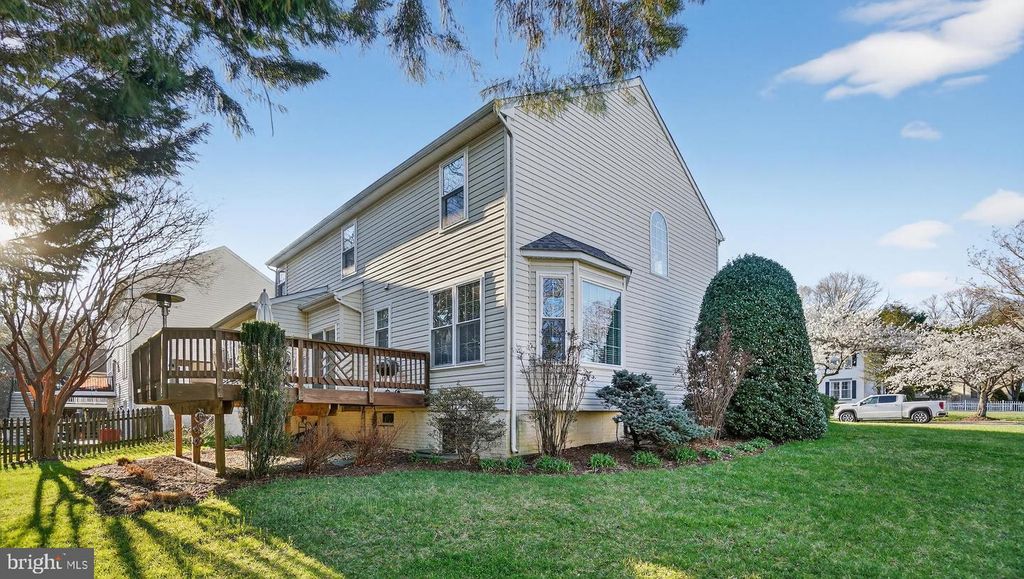 Image 69 of property listing at 2801 CARVER RD, Crofton, MD 21114