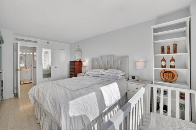 4 Martine Avenue 612, White Plains, NY 10606