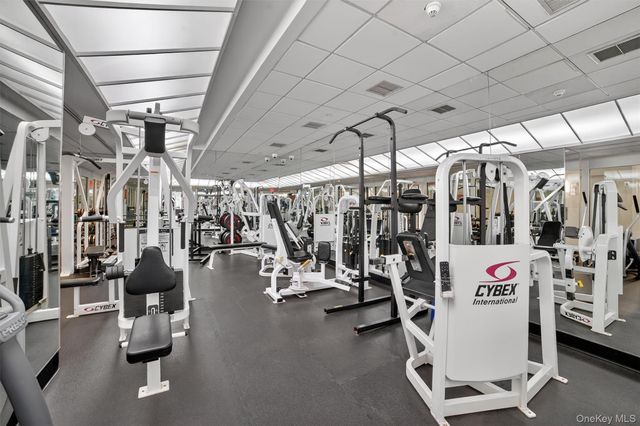 4 Martine Avenue 612, White Plains, NY 10606