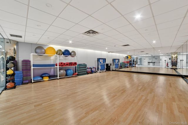 4 Martine Avenue 612, White Plains, NY 10606