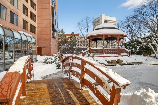 4 Martine Avenue 612, White Plains, NY 10606