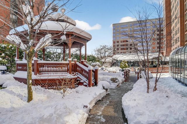 4 Martine Avenue 612, White Plains, NY 10606