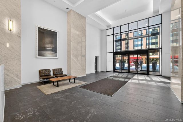 4 Martine Avenue 612, White Plains, NY 10606