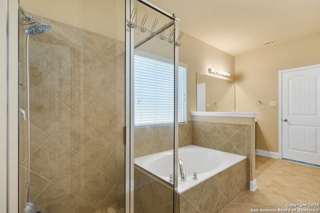 5722 Sweetwater, San Antonio, TX 78253