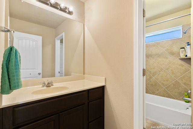 5722 Sweetwater, San Antonio, TX 78253