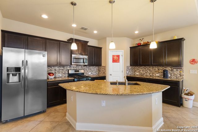 5722 Sweetwater, San Antonio, TX 78253