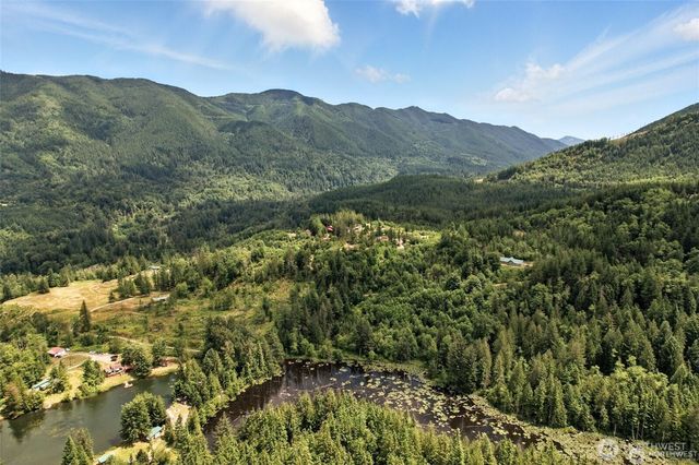 35022 SE 332nd Street, Ravensdale, WA 98051