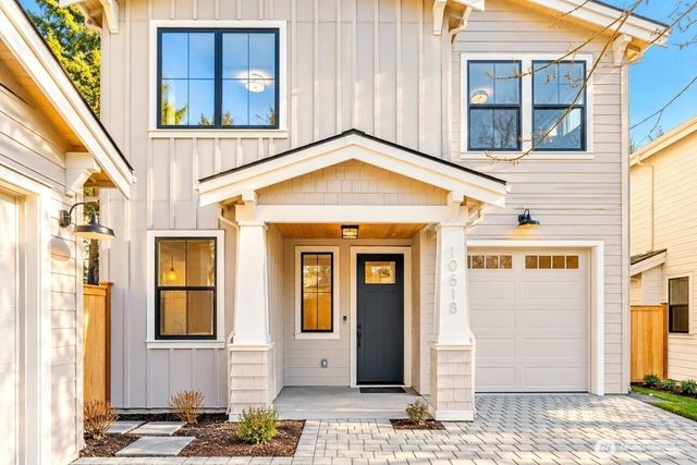 10618 NE 54th Lane, Kirkland, WA 98033