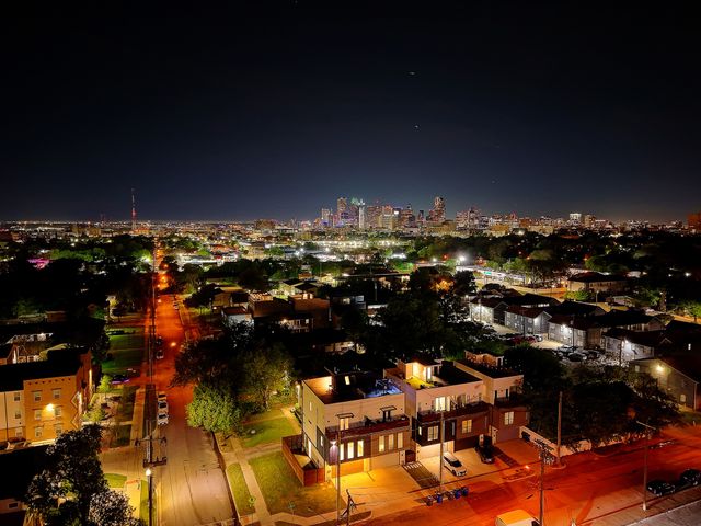 183 S Prairie Avenue, Dallas, TX 75226