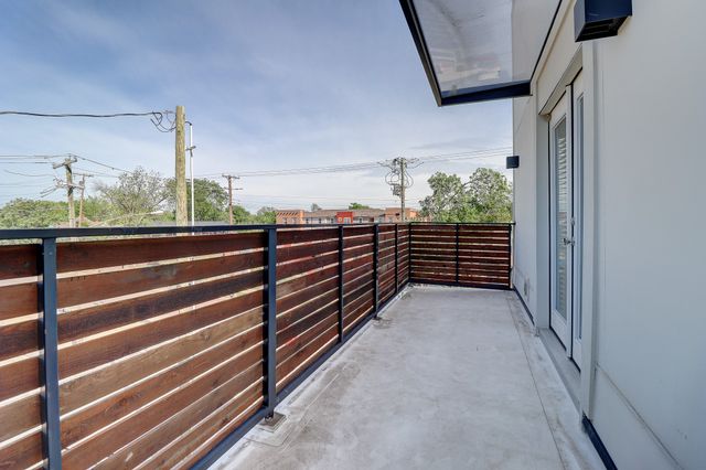 183 S Prairie Avenue, Dallas, TX 75226