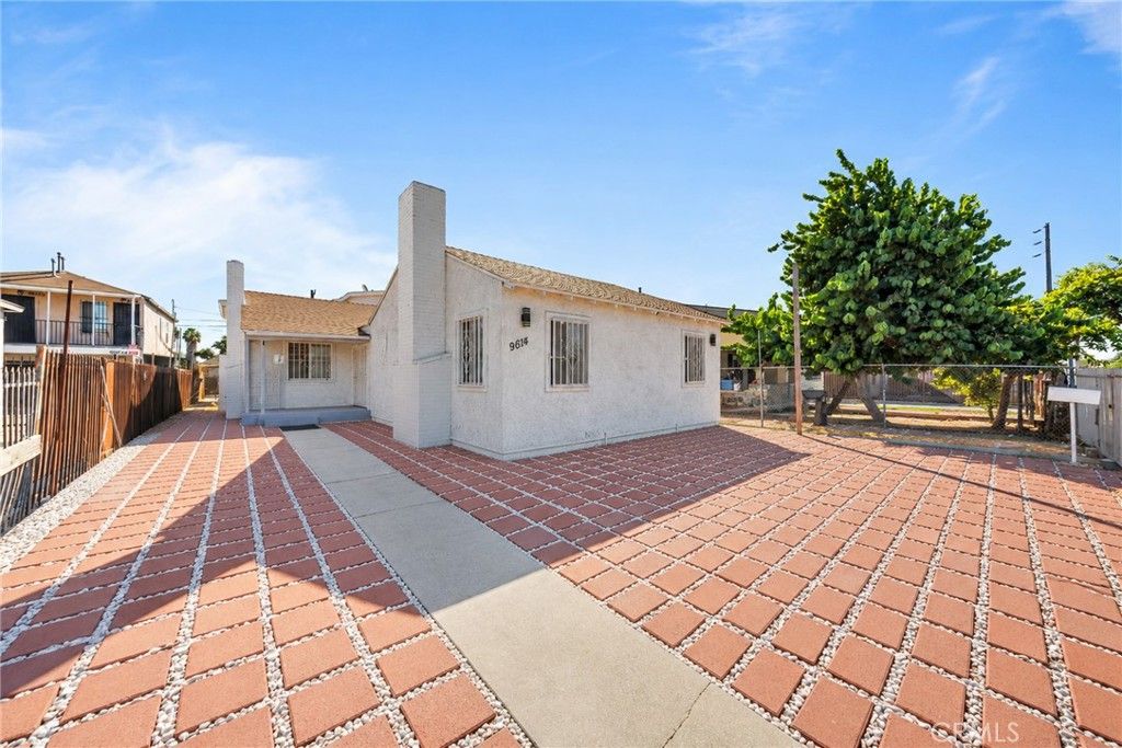 9614 Graham Ave, Los Angeles, CA 90002 — exterior