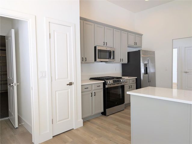 24425 SUMMER WIND COURT, Lutz, FL 33559