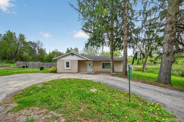 15013 Birchwood Drive, Holly Township, MI 48442