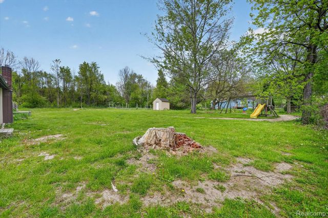 15013 Birchwood Drive, Holly Township, MI 48442