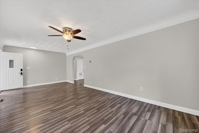 15013 Birchwood Drive, Holly Township, MI 48442