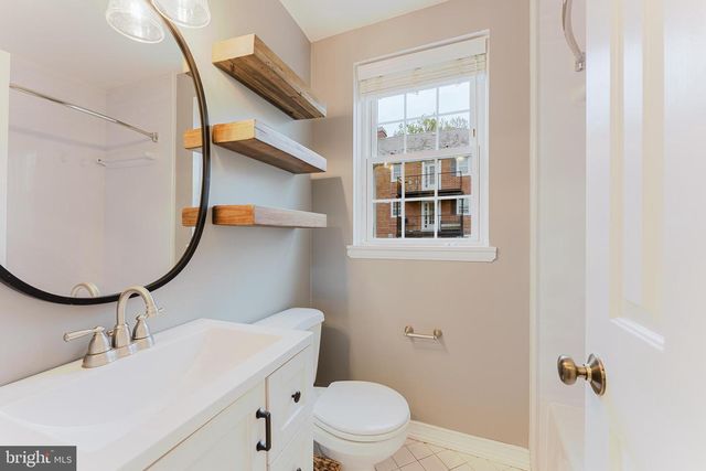 4910 29TH RD S, Arlington, VA 22206