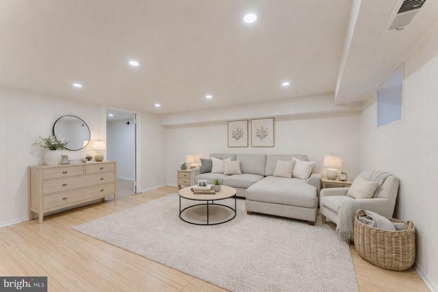 4910 29TH RD S, Arlington, VA 22206