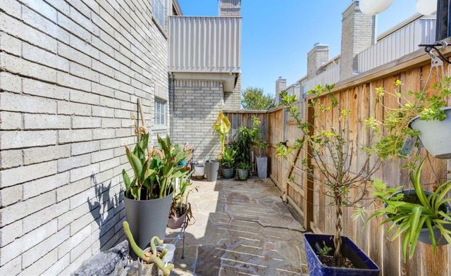 3800 Tanglewilde Street 803, Houston, TX 77063