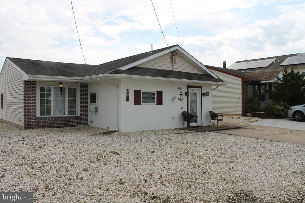 116 E DORY DR, Tuckerton, NJ 08087