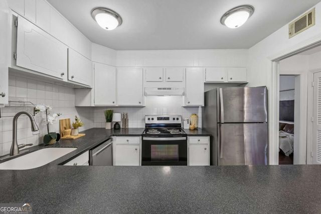 11 Kings Walk NE, Atlanta, GA 30307