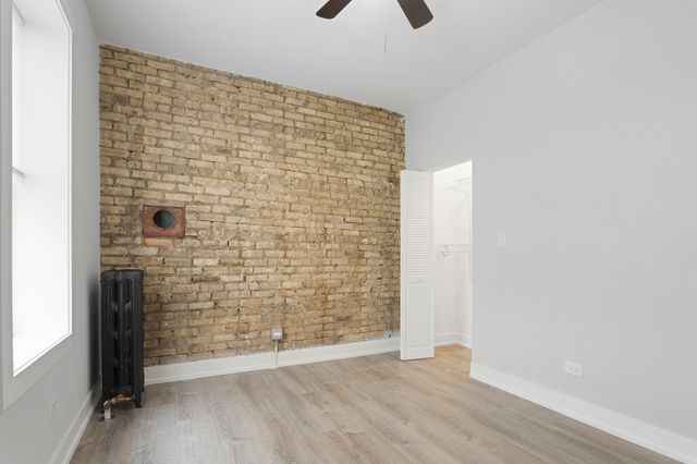 7425 N Clark Street 3, Chicago, IL 60626