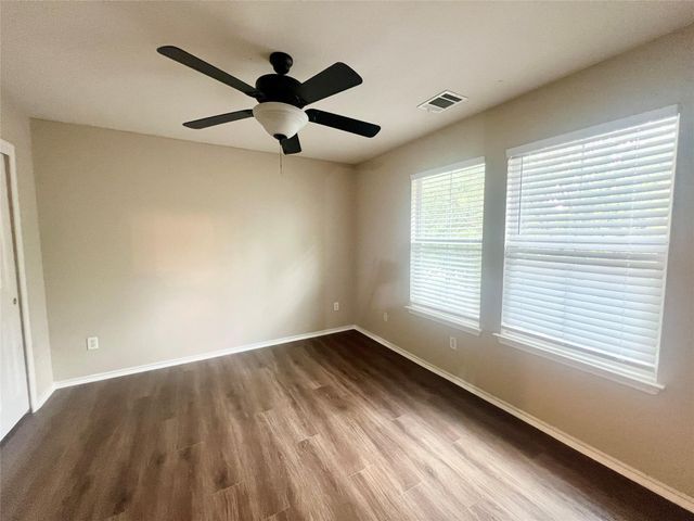 144 Sampson, Kyle, TX 78640
