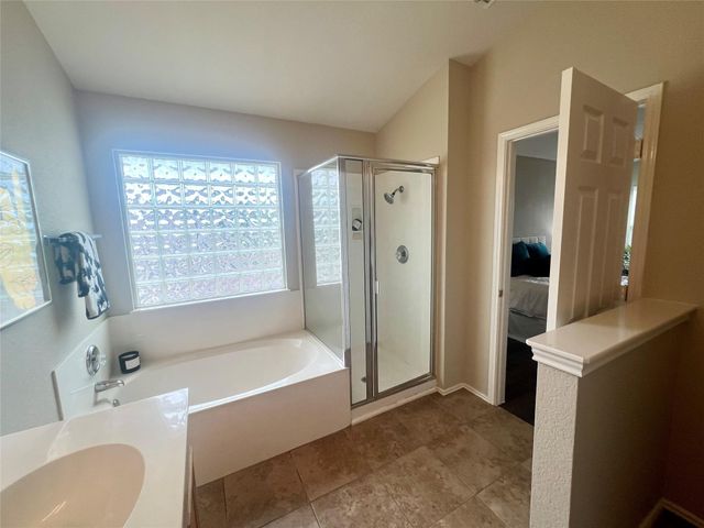 144 Sampson, Kyle, TX 78640