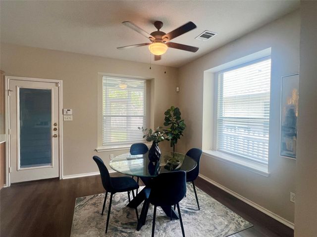 144 Sampson, Kyle, TX 78640