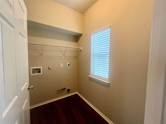 144 Sampson, Kyle, TX 78640